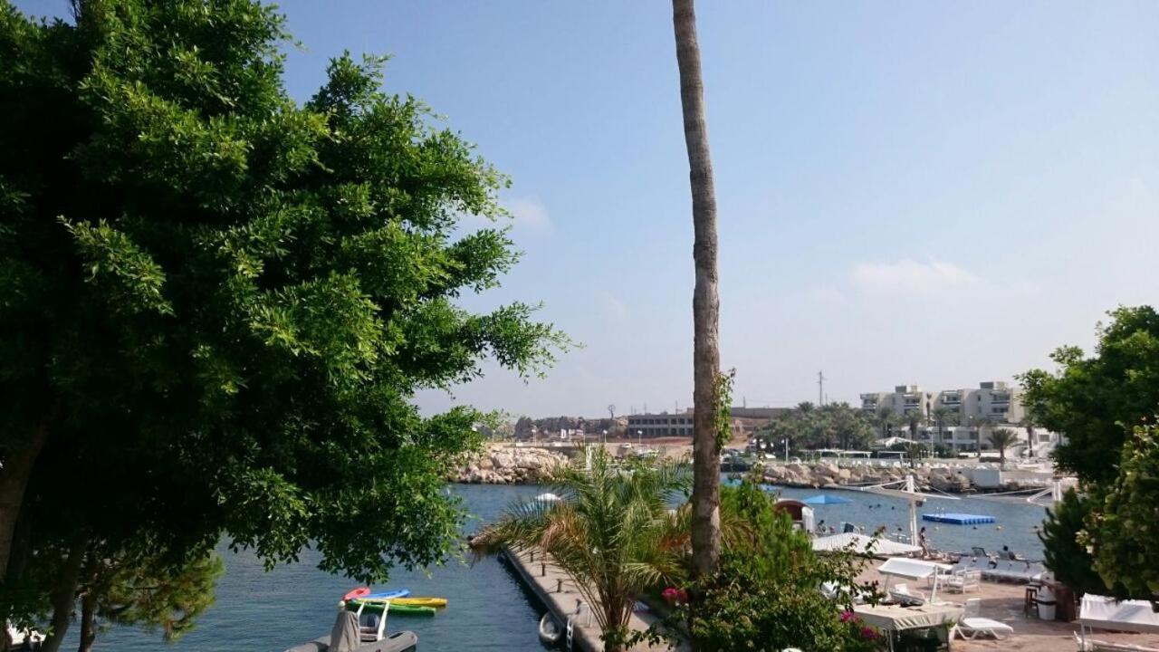 萨利纳斯度假酒店汽车旅馆 安法赫 外观 照片